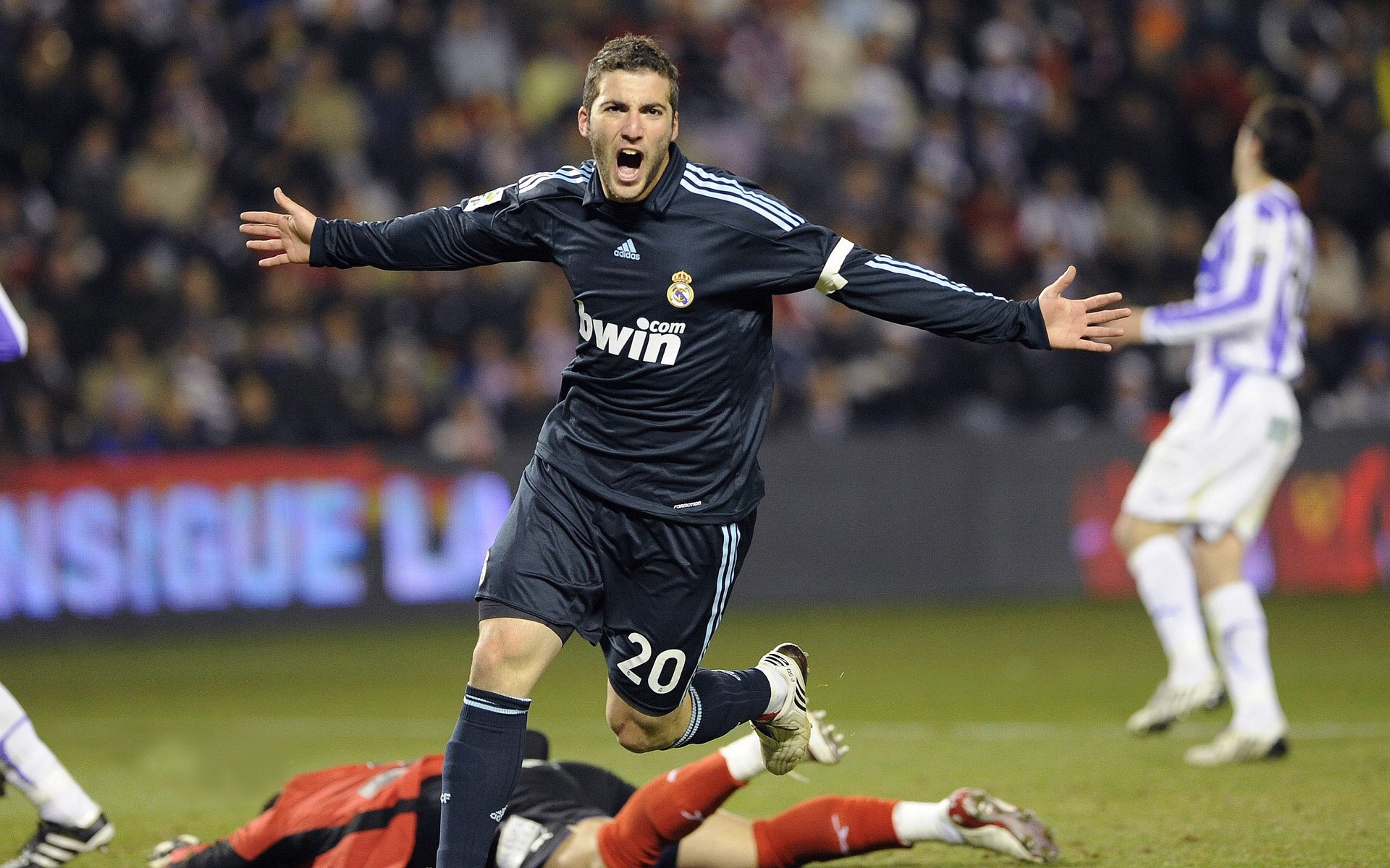 APEX英雄 新版本优化提升游戏体验，apex优化教程